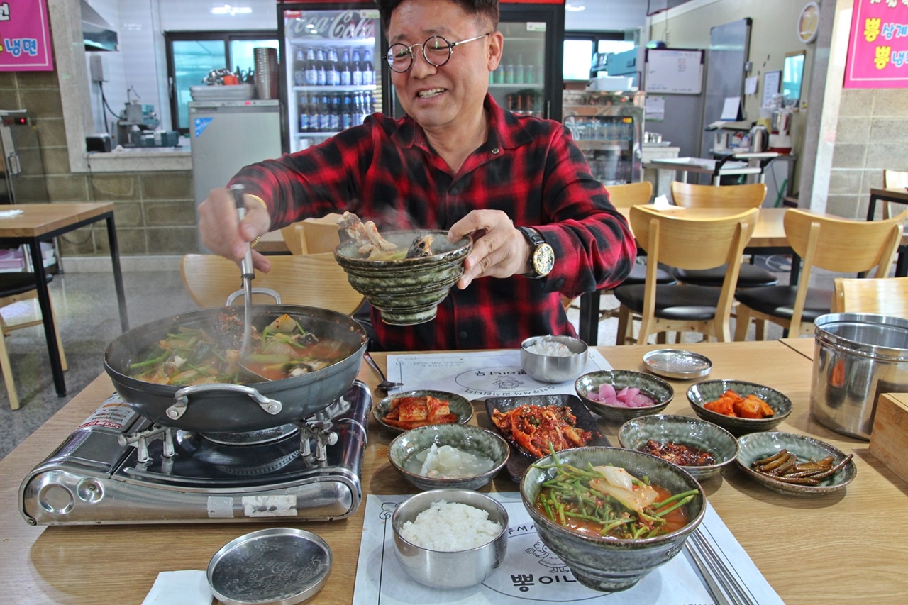 회사원인 유근철씨는 맛 탐험가로 진정한 남도 음식 맛 찾기에 늘 동분서주하고 있다.
