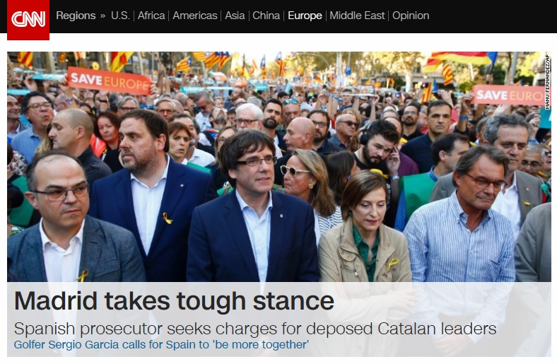 스페인의 카탈루냐 자치정부·의회 지도부 반역죄 기소 방침을 보도하는 CNN 뉴스 갈무리.