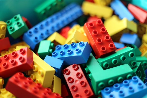 레고. 레고는 합리적으로 부품을 구매할 수 있다. 