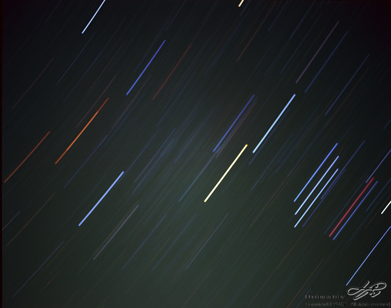 (Ektar100)오른쪽에 삼태성이 밤하늘을 달리고 있다.