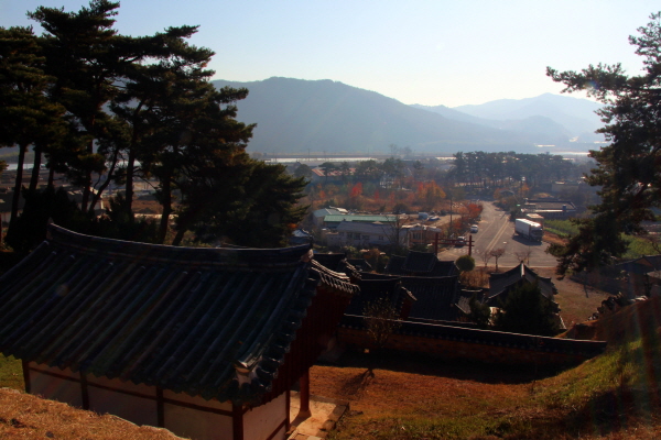 산청 배산서원에서 바라본 마을 풍경
