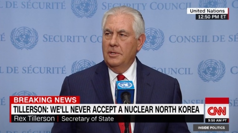 렉스 틸러슨 미국 국무장관의 북핵 관련 기자회견을 보도하는 CNN 뉴스 갈무리.