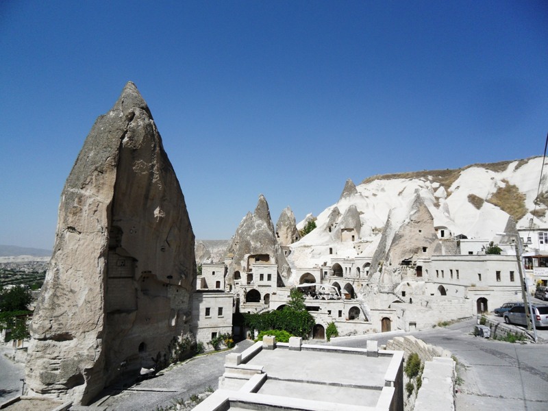 기암괴석이 아름다운 풍광을 만드는 터키 중부지역.
