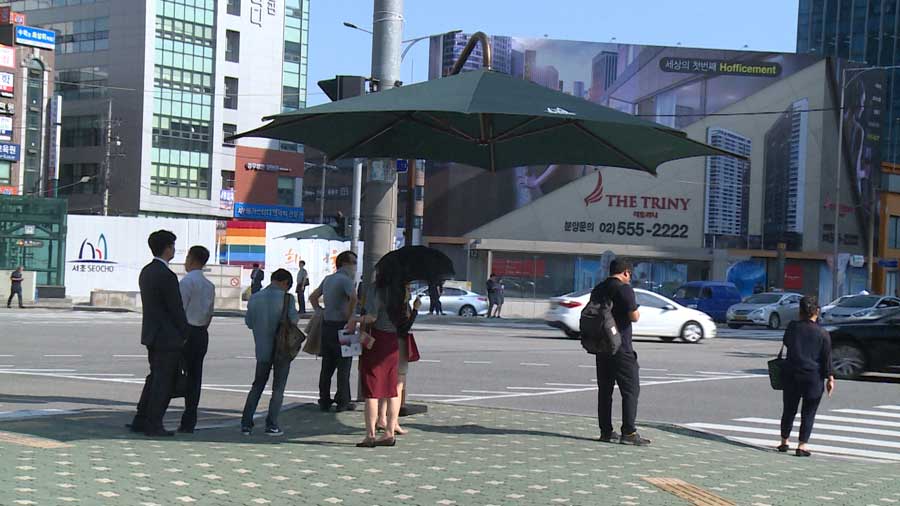 서리풀 원두막’ 은 지난여름 서초구가 불볕더위를 막기 위해 설치한 그늘막이다.