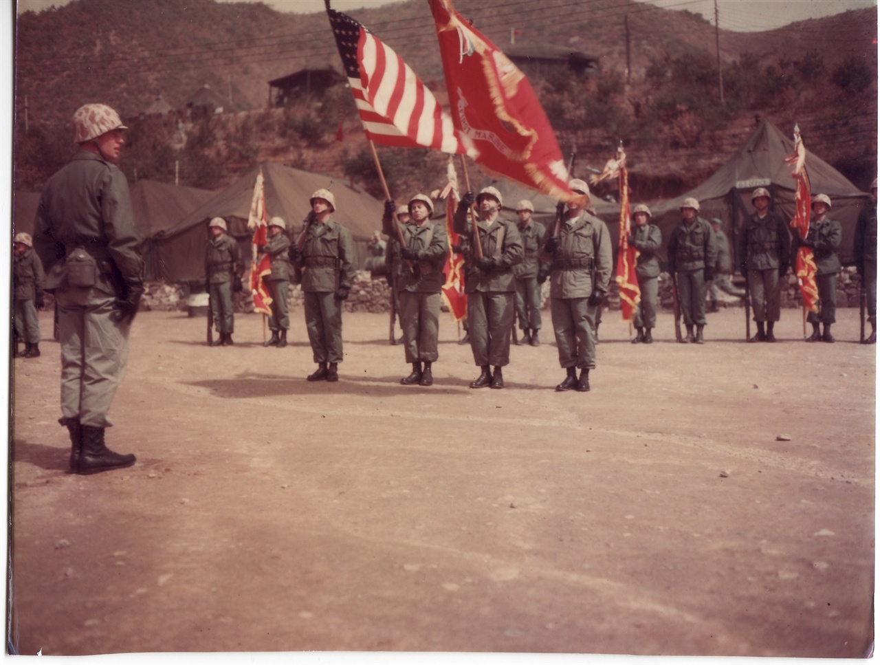 1953. 3. 25. 유엔군(미 해병부대)의 열병식이 거행되고 있다.