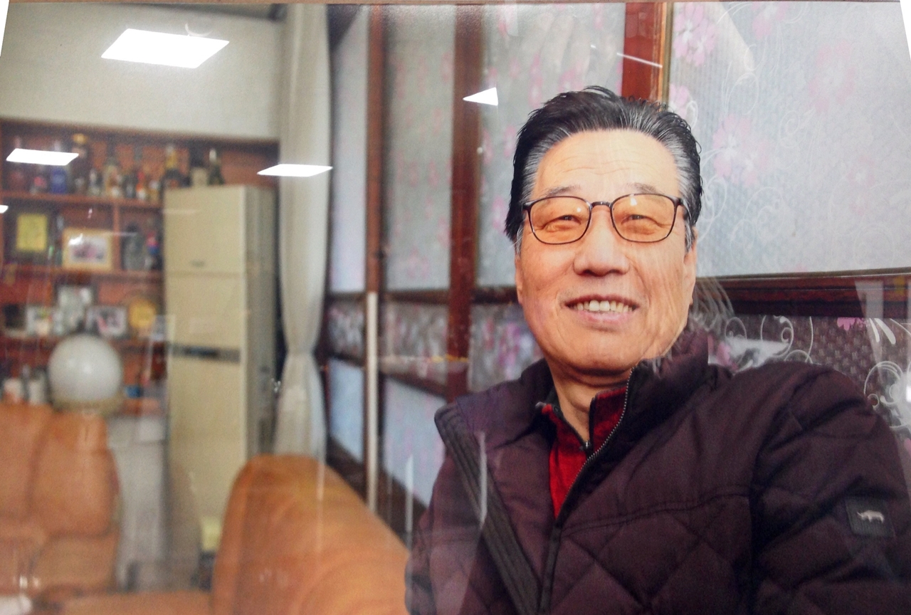 35년 살아온 자택에서 사진을 남기신 김창현 선생님은 남겨둘 가치가 있는 것은 남겨두자고 말씀하셨다.