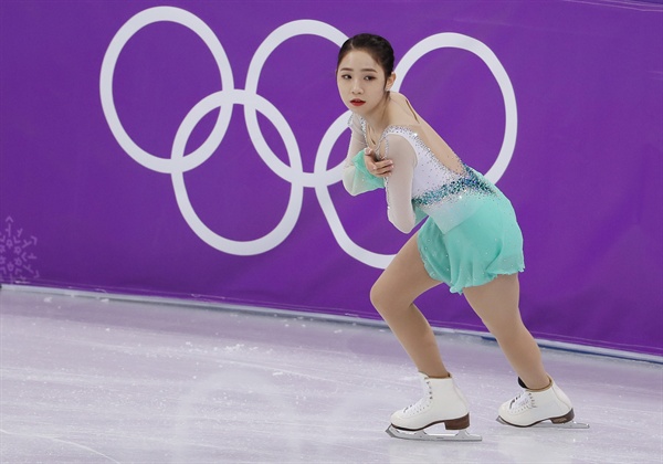 최다빈의 올림픽 21일 강릉아이스아레나에서 열린 2018 평창동계올림픽 피겨스케이팅 여자 싱글 쇼트프로그램에서 한국의 최다빈이 연기를 하고 있다.