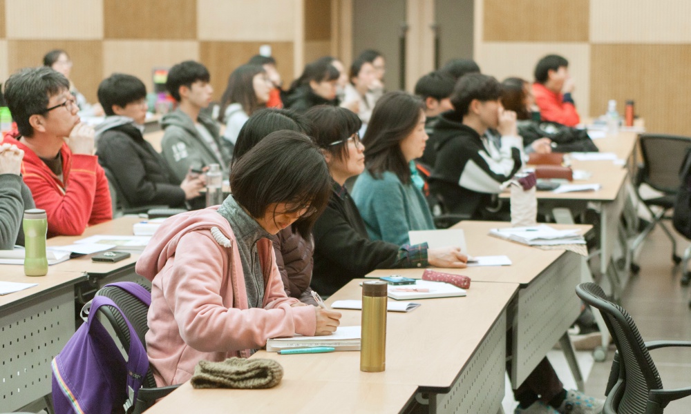 공부 계획을 듣는 길벗들. 진지하게 경청했다. 