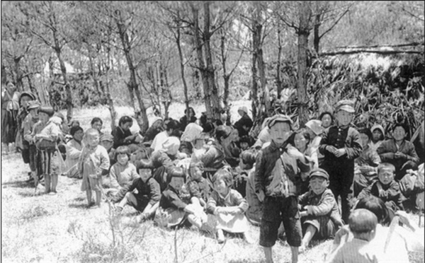  중산간지대로 대피한 주민들(1948. 5.) 