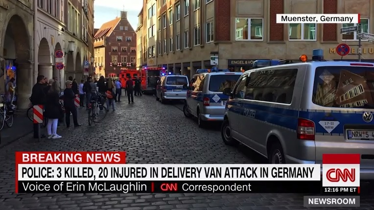 독일 뮌스터에서 발생한 차량 돌진 사고를 보도하는 CNN 뉴스 갈무리.