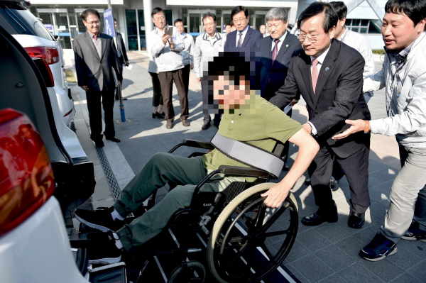 인천교통공사는 올해 장애인 콜택시 예산으로 총 98억 원을 투입한다.