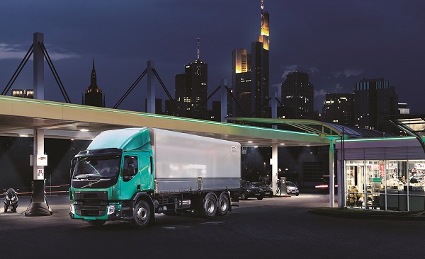 10일 볼보트럭은 5톤과 9.5톤급 준대형 트럭 신차 FE 2종을 출시했다. 
