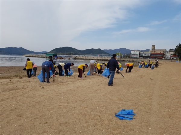  창원 광암해수욕장.