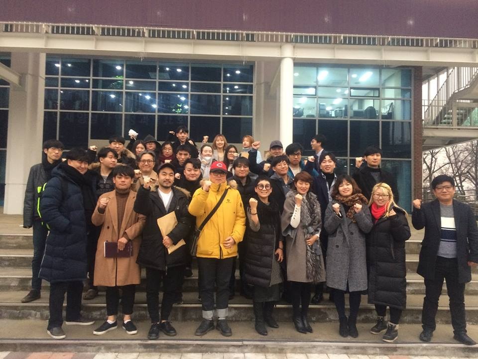 한국만화인협동조합의 조합원들