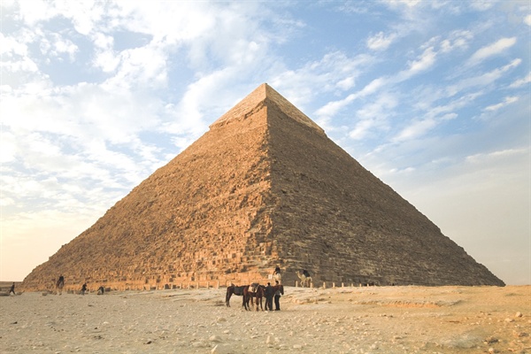 이집트 피라미드.