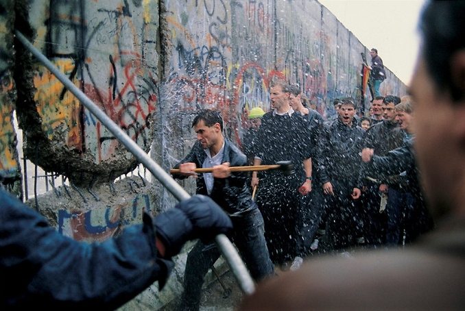 베를린 장벽 붕괴. 