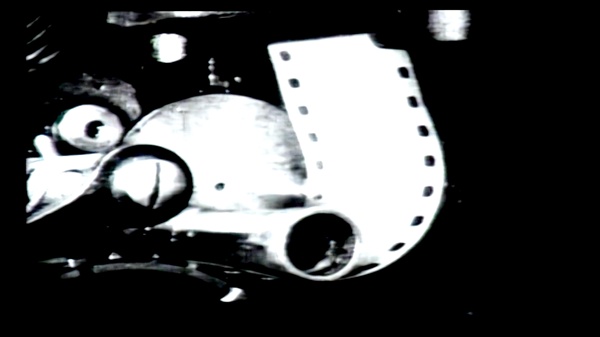  영화 <이미지의 책>의 한 장면.