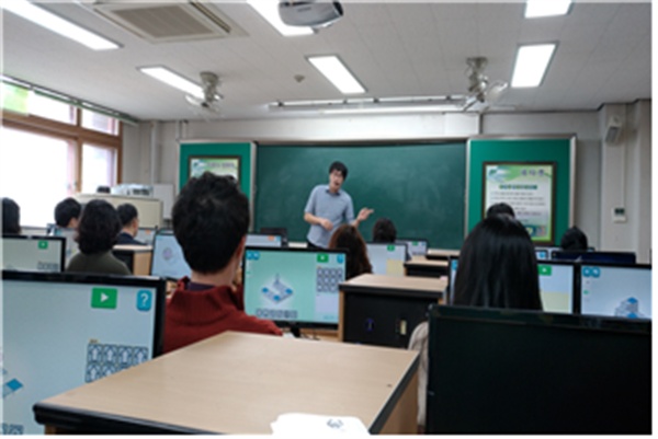  안양 호계초등학교(교장 김봉수) ‘소프트웨어활용 교육' 모습. 