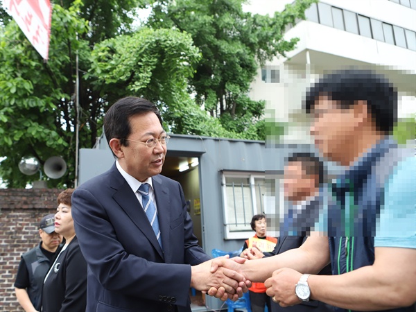박남춘 인천시장 예비후보 선거운동 모습. 