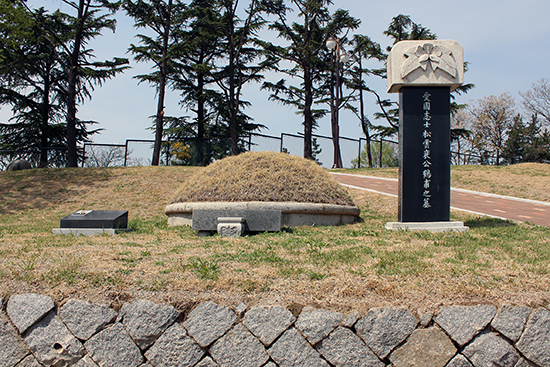 국립묘지 '대구 신암선열공원'에 있는 '백의단' 부단장 배학보 지사의 묘소
