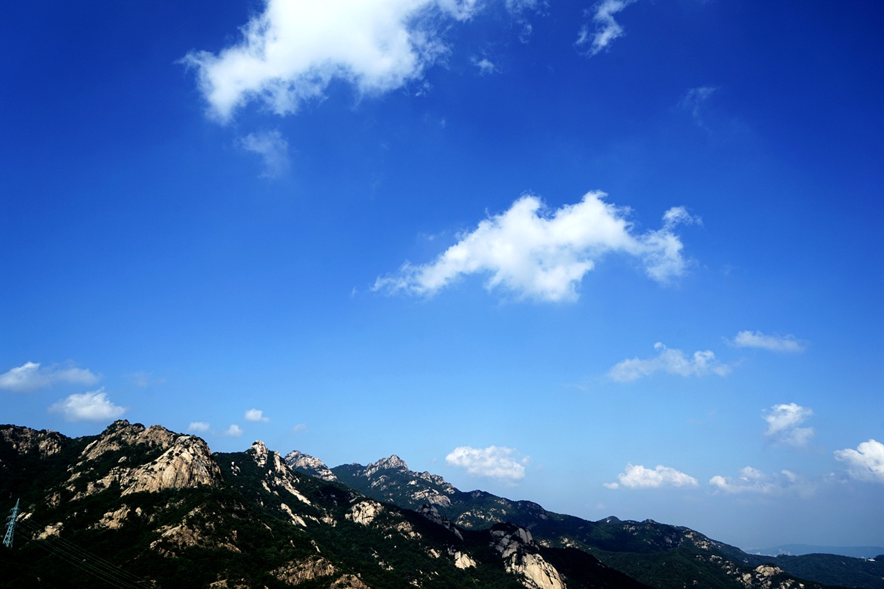 족두리봉 정상에서 바라본 향로봉