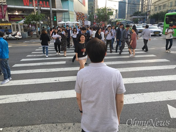 6.13 지방선거 공식선거운동 첫날인 31일 안철수 바른미래당 서울시장 후보가 구로구, 금천구 일대에서 유세를 펼쳤다.