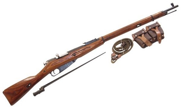 아식장총(일명 '딱콩 총', 원명 Mosin-Nagant M-1891)으로 한국전쟁 당시 인민군들이 많이 메고 다녔던 소련제 소총이다. 