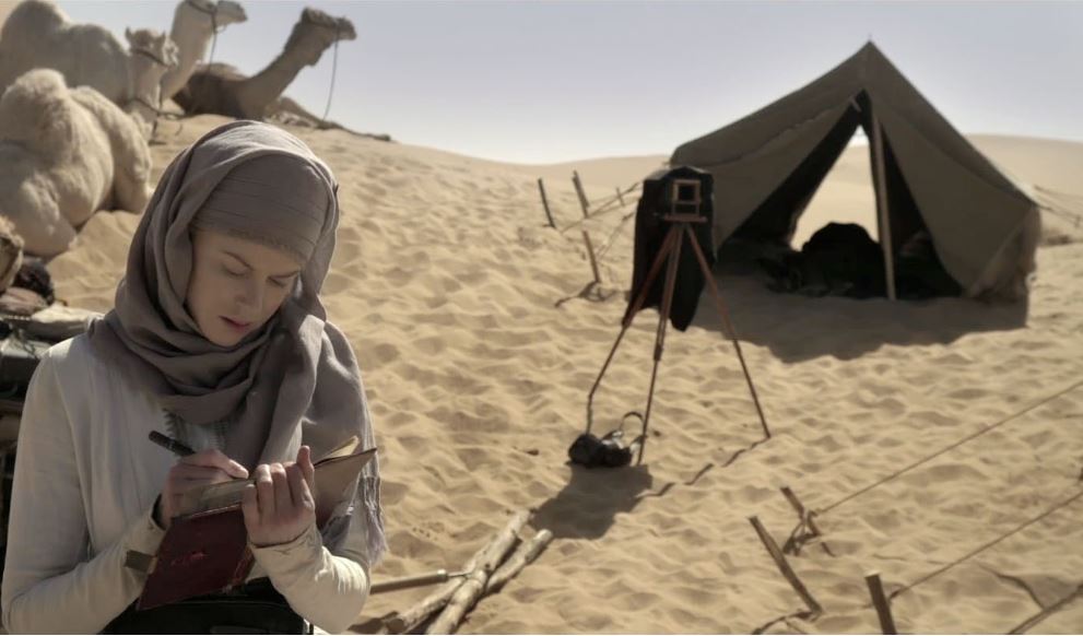 거트루드 벨의 생애를 다룬 영화 퀸 오브 데저트 (Queen of the Desert, 2015) 