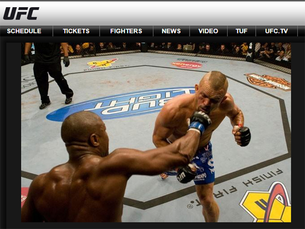  에반스의 척 리델전 크로스 카운터 KO승은 UFC 명장면 영상에서 빠짐 없이 등장한다.