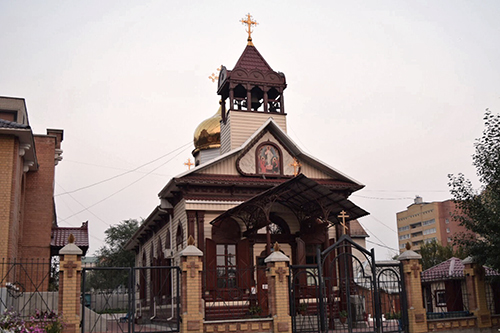 치타에서 만난 러시아 정교회. 블록 게임인 '테트리스'에 등장하는 건물 양식이다.