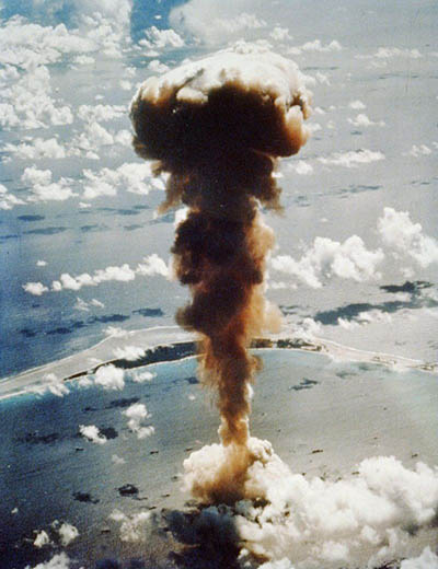 비키니섬 핵실험. 