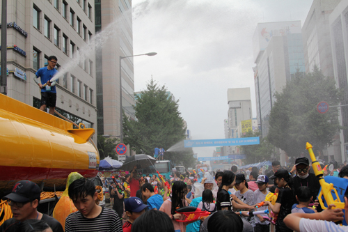 2015년 열린 제2회 물총축제 장면.<광주드림 자료사진>