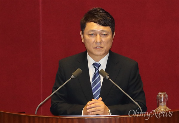 친문계 당권 주자들의 교통 정리가 이뤄지는 가운데 최재성 더불어민주당 의원(서울 송파을, 4선)은 출마 강행 의사를 내비쳤다.