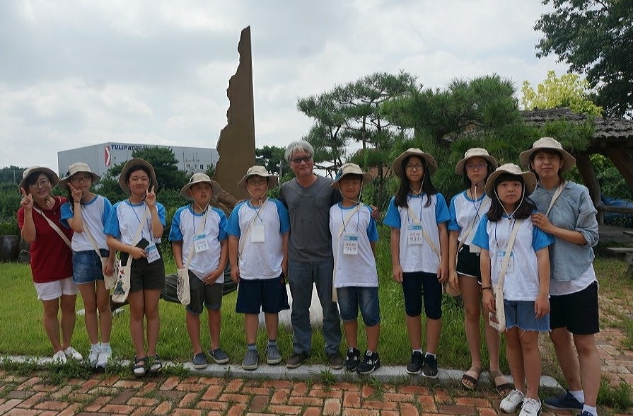 지난 14일, 이천서희청소년문화센터 청소년도슨트는 ‘박장근 조각가와 만남’의 시간을 가졌다. 