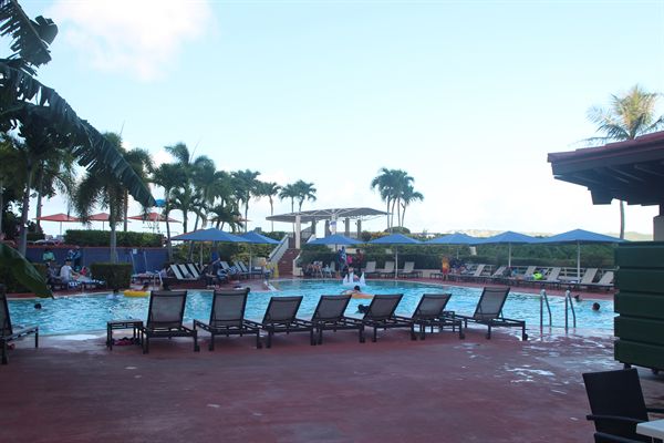 괌 체인호텔 하트모양 주 메인수영장