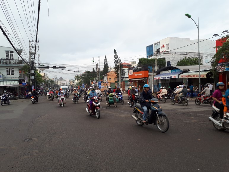 베트남에서는 주요 이동수단이 오토바이다.