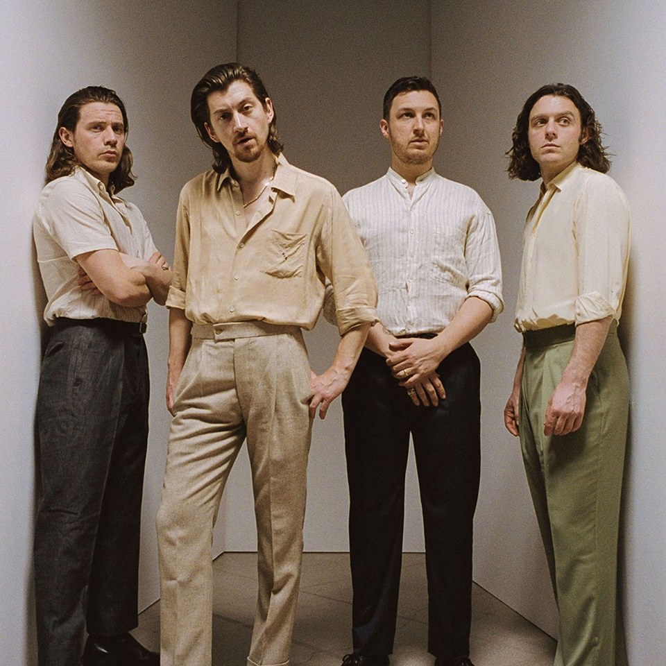  악틱 몽키즈(Arctic Monkeys)는 록팬들의 의표를 깨뜨렸다.