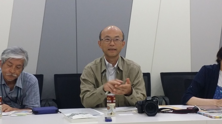 가나가와현 지역에서 '자연에너지네트워트' 대표를 맡고 있는 퇴직교사