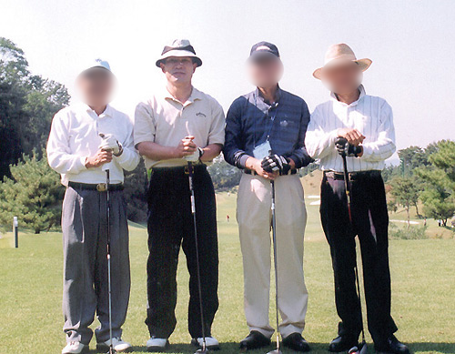 고교동문 골프대회에서 두각을 나타난 박채서씨. (왼쪽에서 두번째)