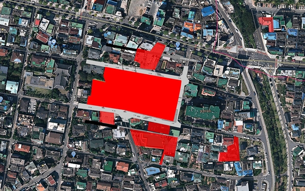 붉은 색이 광주의 대형교회인 동명교회가 사들인 동명동 일대 주택과 부지.
