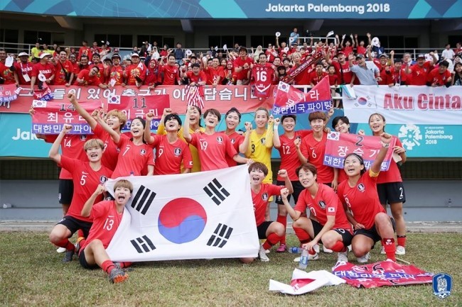  아시안게임 3회 연속 동메달을 획득한 여자축구 국가대표팀