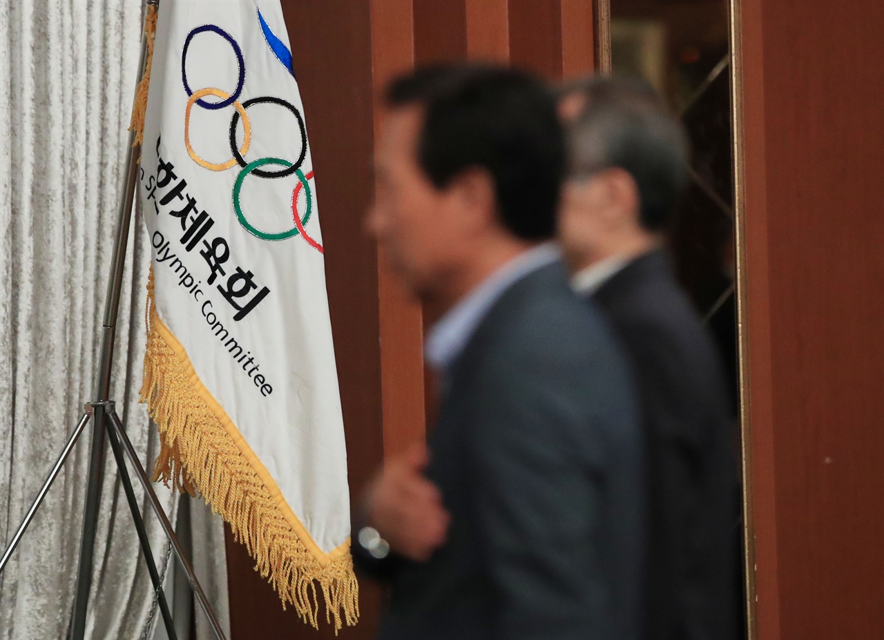  20일 서울 올림픽파크텔에서 대한체육회 제 19차 이사회가 열리고 있다. 이날 이사회에서는 문화체육관광부로부터 관리단체 지정 권고를 받은 대한빙상경기연맹의 운명이 결정된다.