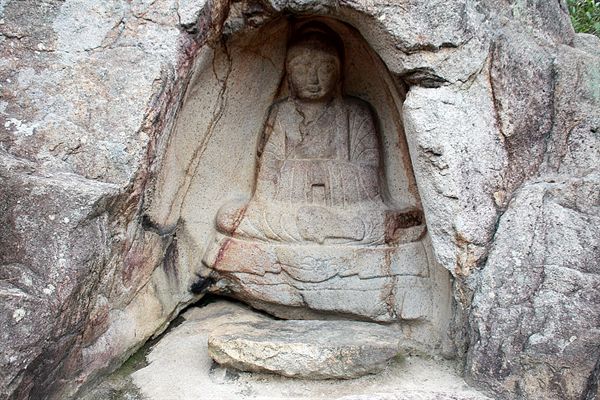  경주 남산 불곡 마애여래좌상 정면 모습