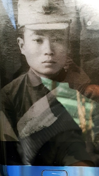 김화자씨 아버지인 고 김관두씨 모습. 일제강점기 말엽에 일본군에 끌려가 군속으로 일하다 해방되어 고국으로 돌아왔다. 강제징집 당시 20세 였다고 한다 . 