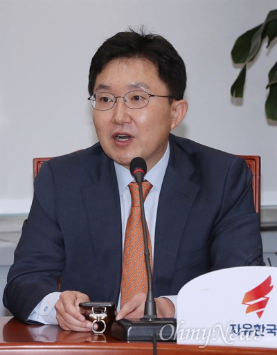 자유한국당 김용태 의원. 사진은 지난 2018년 10월 29일 당 비상대책위원회의에서 사무총장으로서 모두발언을 하는 모습.