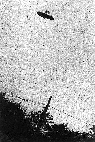  한국전쟁 때인 1952년 7월 31일 미국 뉴저지주에서 촬영된 미확인 비행물체. 