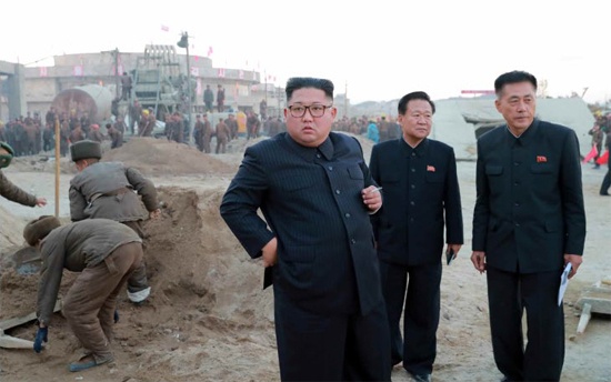 <로동신문>은 1일 김정은 국무위원장이 원산갈마해안관광지구 현장을 현지지도했다고 보도했다.