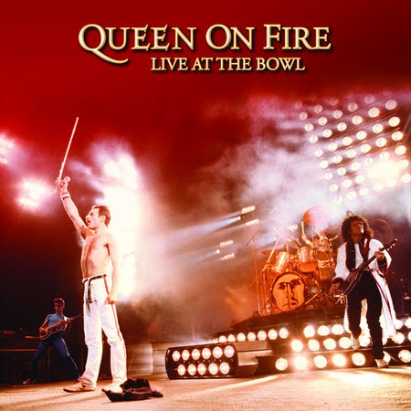  퀸의 1982년 공연 실황을 담은 < Queen On Fire > 표지