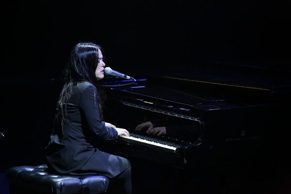  9, 10일 양일간 서울 연세대 백주년 기념관 콘서트홀에서 레이첼 야마가타의 내한 공연이 진행됐다.