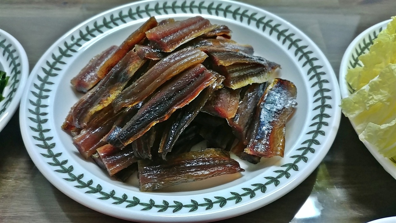  포항 구룡포 과메기는 지금이 딱 제철이다.
